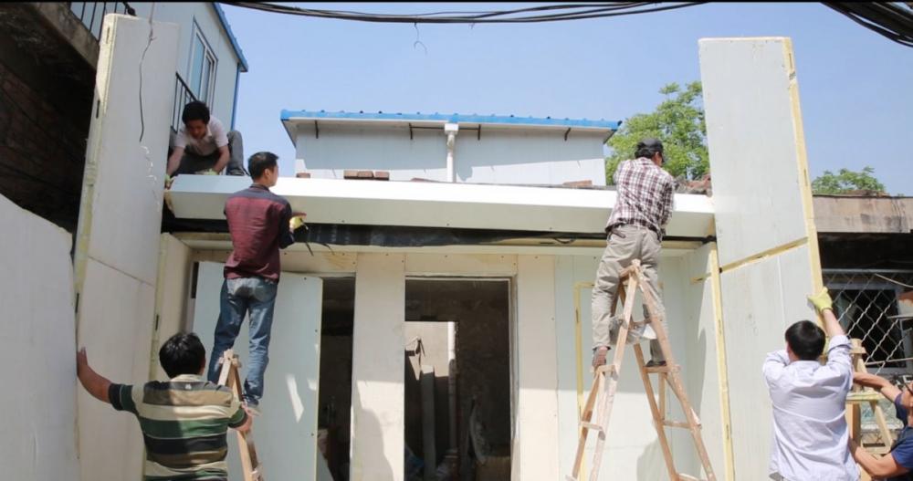 xây nhà bằng cờ lê