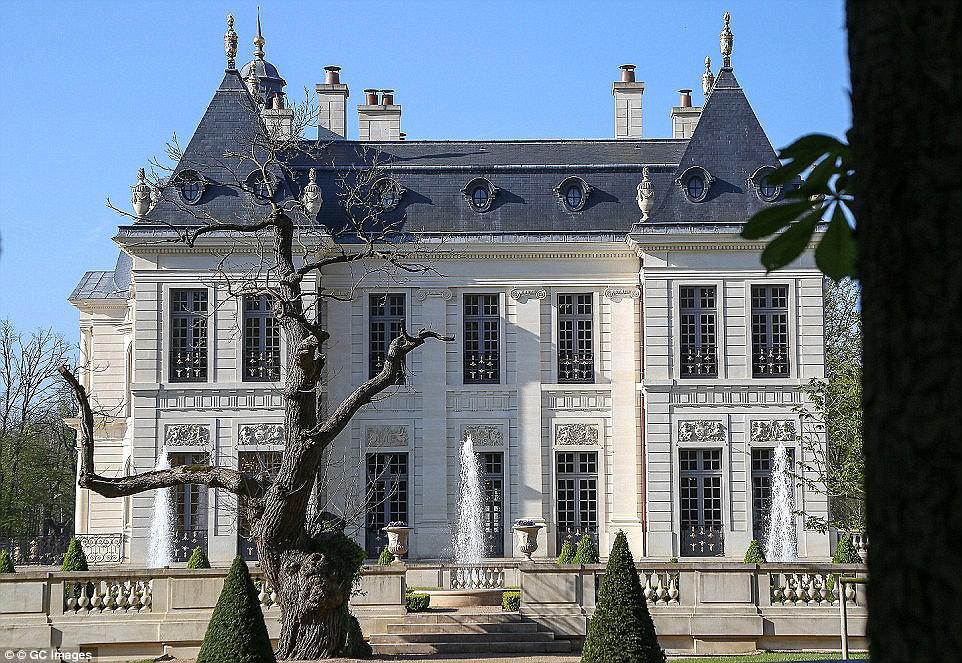 Cung điện Chateau Louis XIV