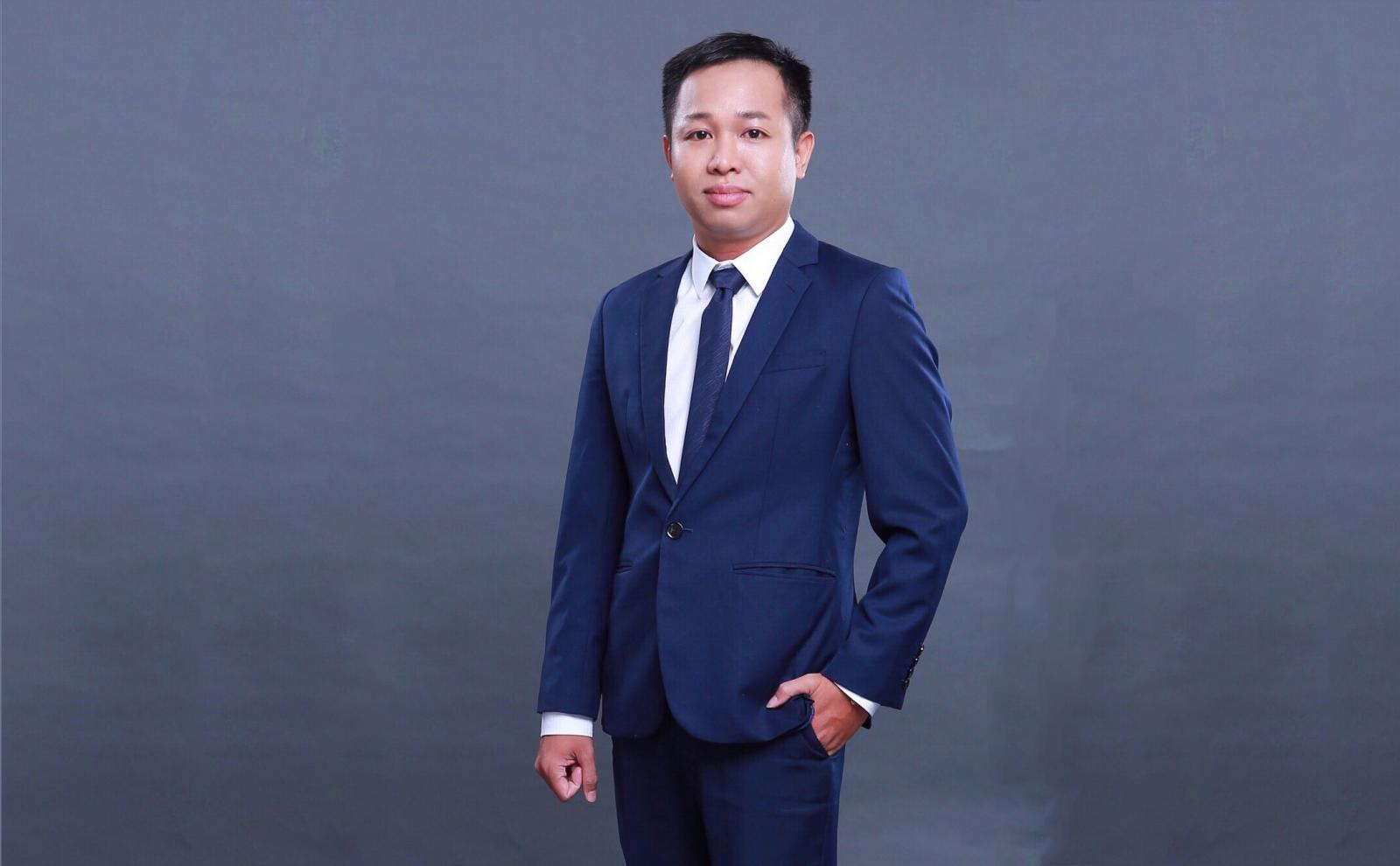 Ông Trần Quang Duy, Phó giám đốc Topbank.vn