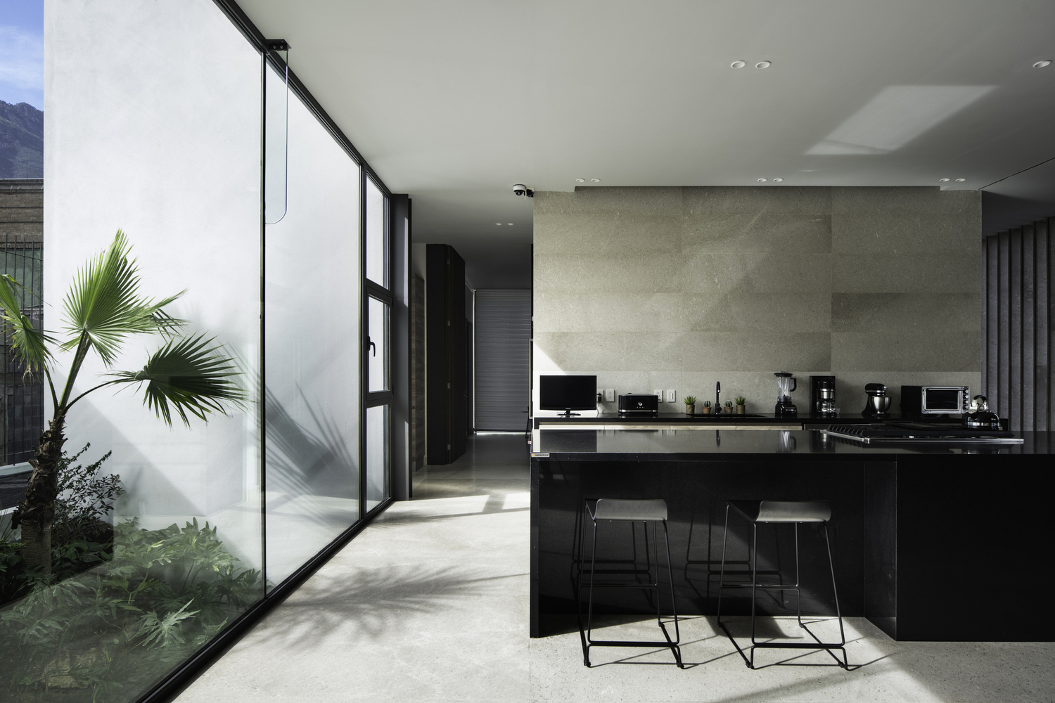 kính cường lực ốp bếp