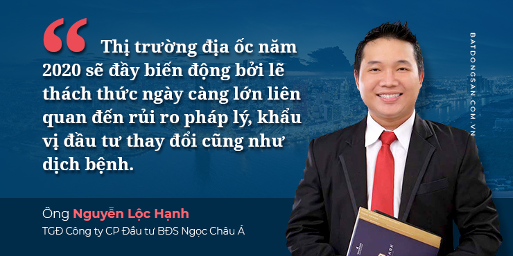 Ảnh thiết kế nền xanh chữ trắng, bên phải là chân dung ông Nguyễn Lộc Hạnh cắt tóc ngắn, mặc vest đang cười.