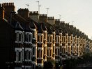                          Nguy cơ giá nhà đất đe dọa đà phục hồi của kinh tế Anh                     