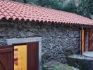                          Ngôi nhà đương đại xây dựng từ vật liệu tái chế tại Bồ Đào Nha                     