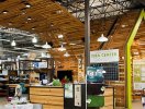                          Thiết kế cửa hàng bền vững sử dụng năng lượng mặt trời                     